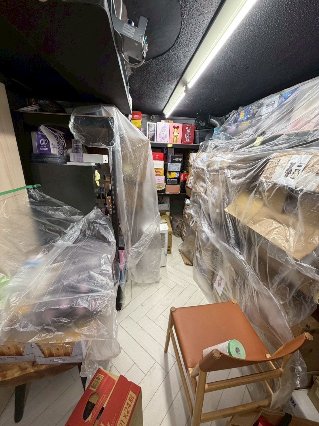 台北市西門町兩間店面冷氣清洗