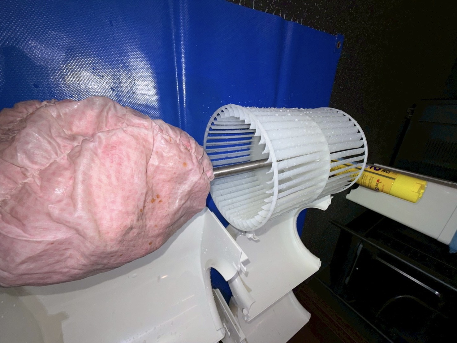 台中北屯健身房 吊隱式冷氣清洗