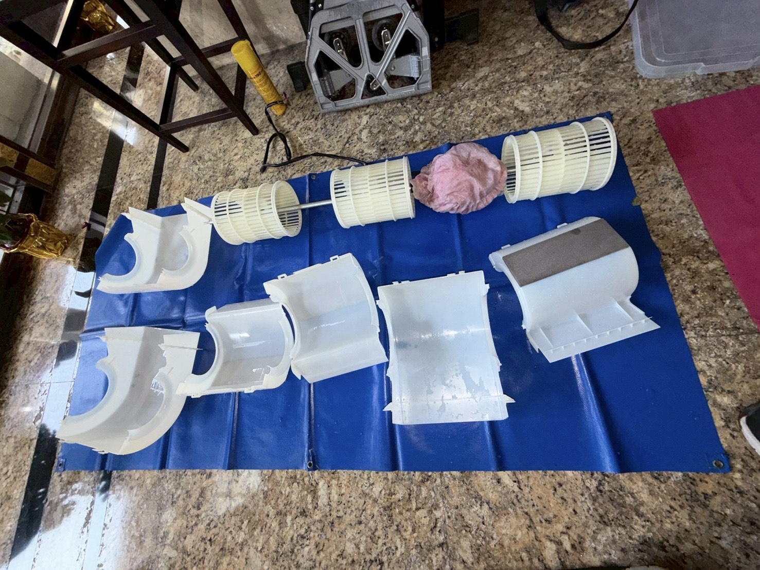 台中鄉林挑高公設 吊隱式冷氣清洗