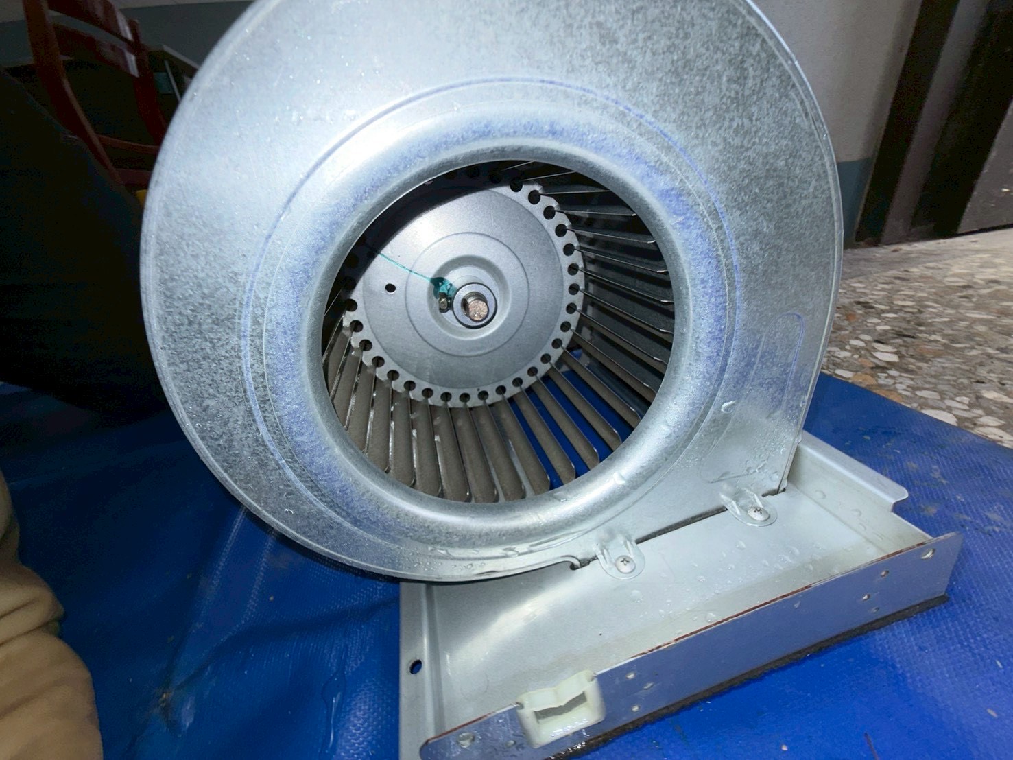 台中中興大學吊隱式冷氣清洗