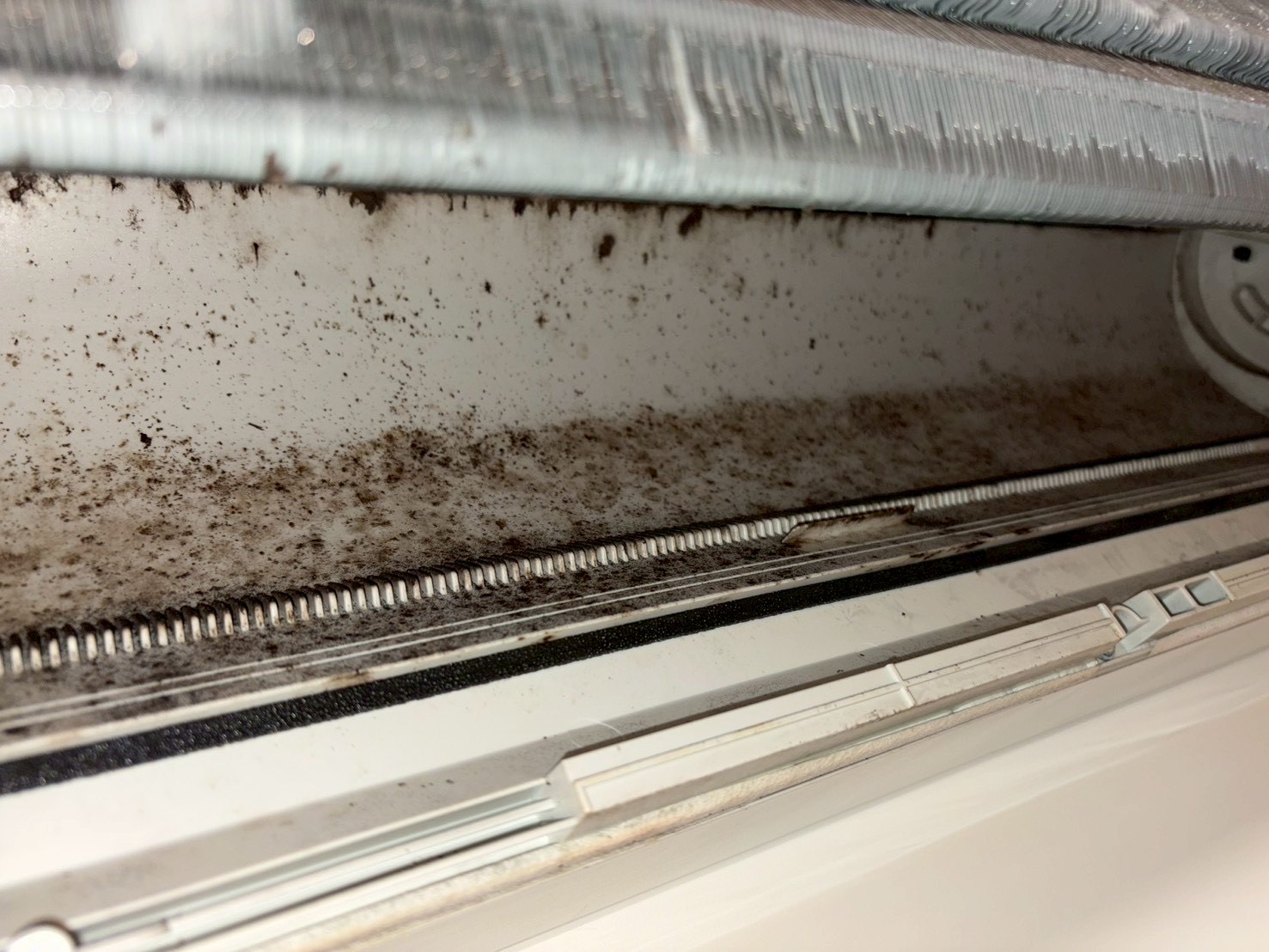 台中北區分離式冷氣清洗拆風鼓