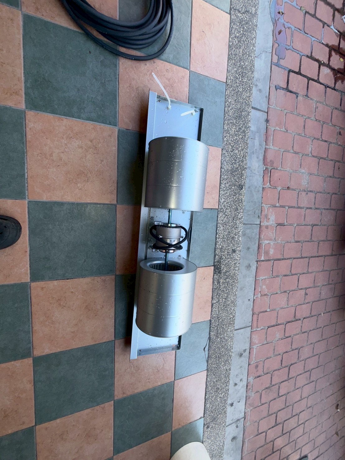 台中永興證卷 吊隱式冷氣清洗